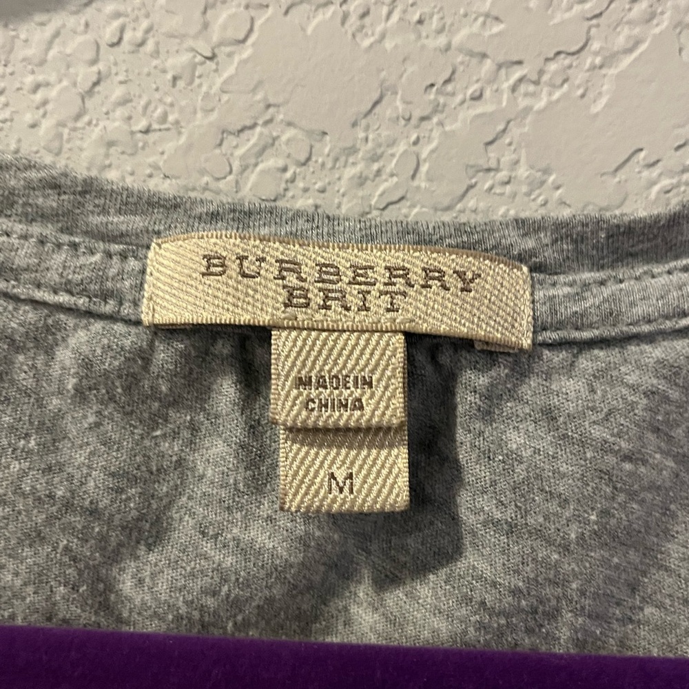 Burberry. M. Grey T-shirt with fox. - Picture 2 of 5